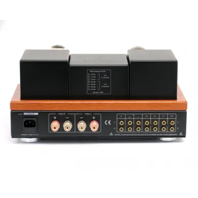 Стереоусилитель Unison Research PRELUDIO cherry